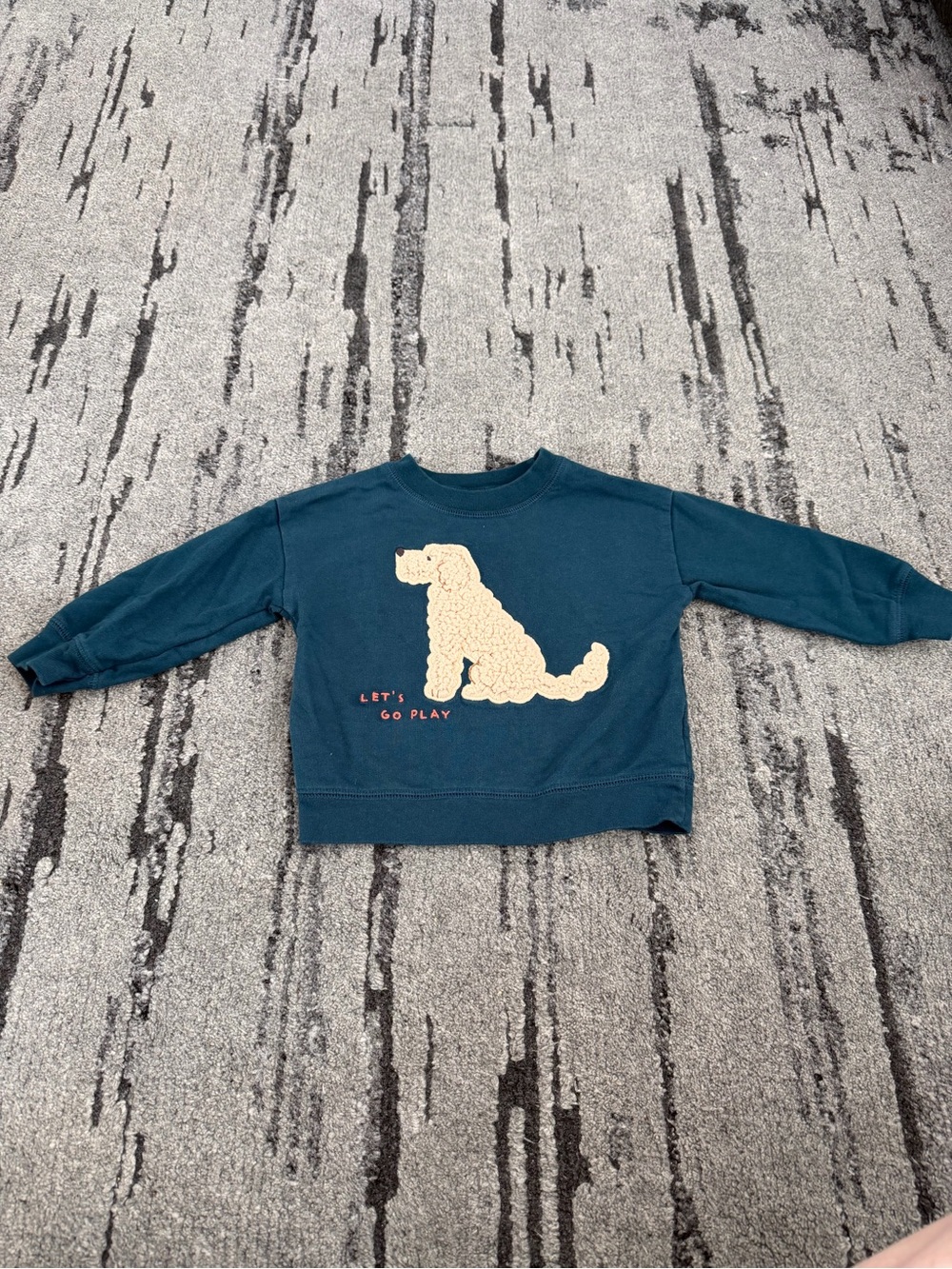 12M Sweatshirt with Cream Dog
